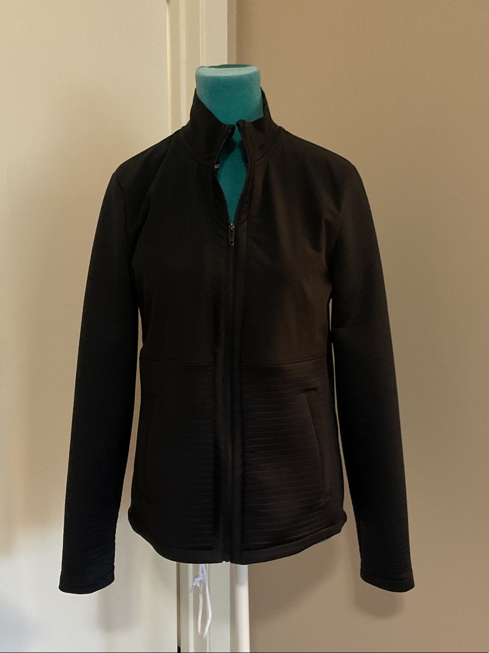 Under Armour Black Women’s Jacket